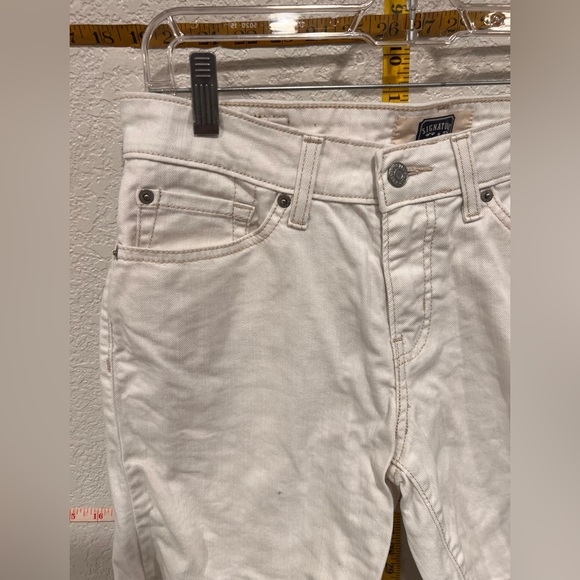 Vintage levi shorts - Picture 2 of 5